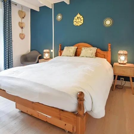 4 Bedroom Gorgeous Home In Dangy Σπίτι διακοπών *