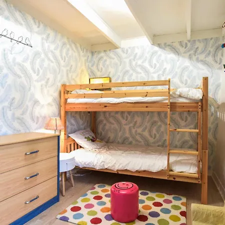 4 Bedroom Awesome Home In Dangy * Dangy